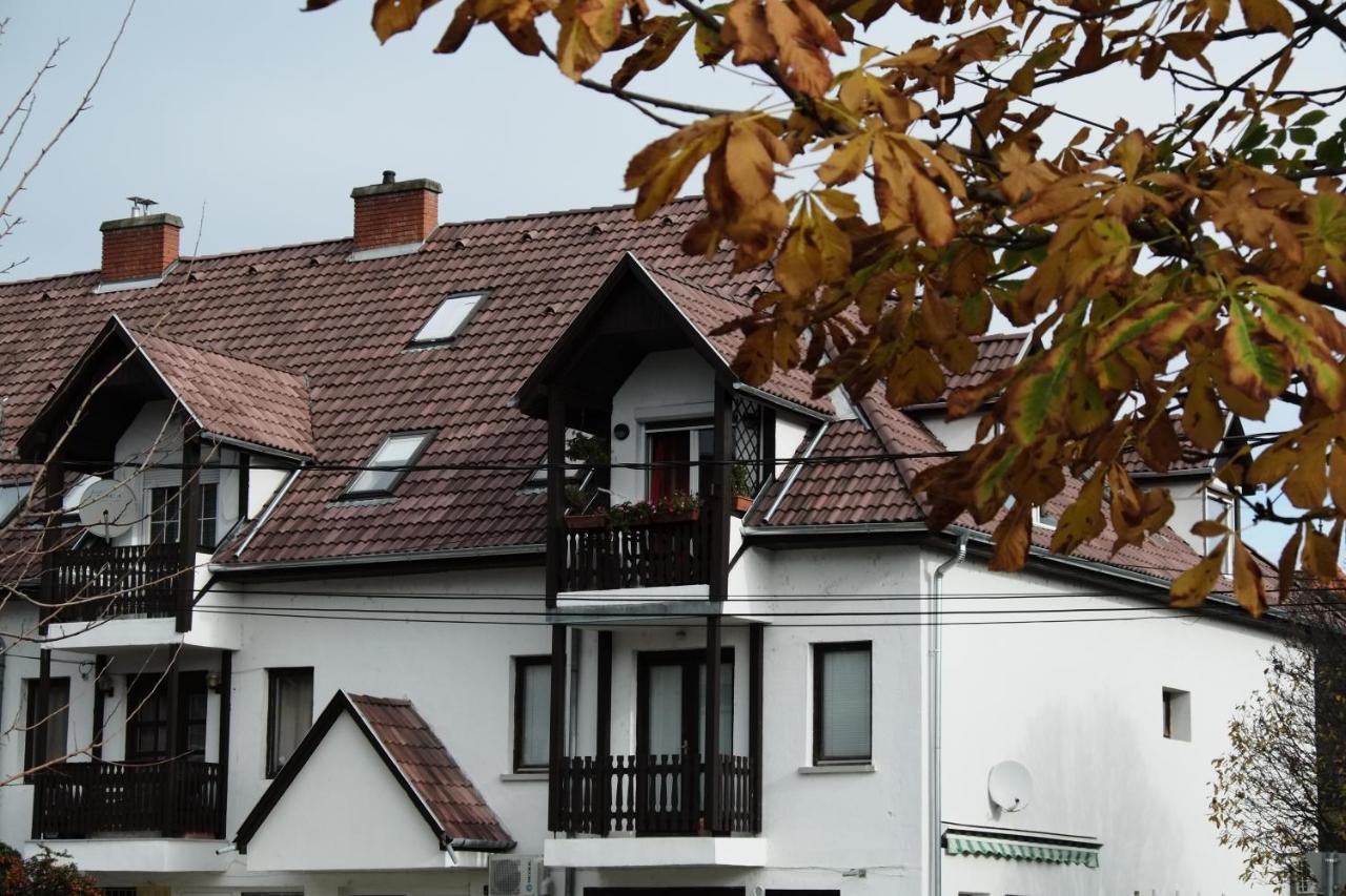 Arany Sziget Apartman Siofok Luaran gambar